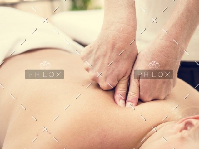 demo-attachment-753-spa-salon-therapy-treatment-PZFBLW-2